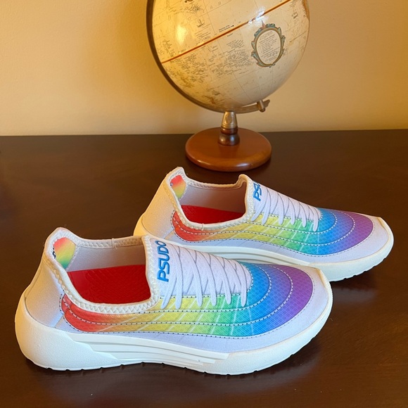 Psudo Women’s Gradient Rainbow Sneakers - Picture 4 of 6
